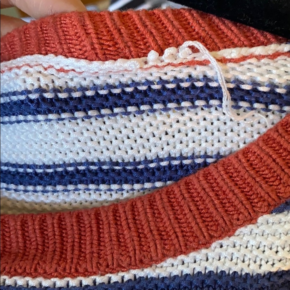 Sweater - Picture 4 of 5